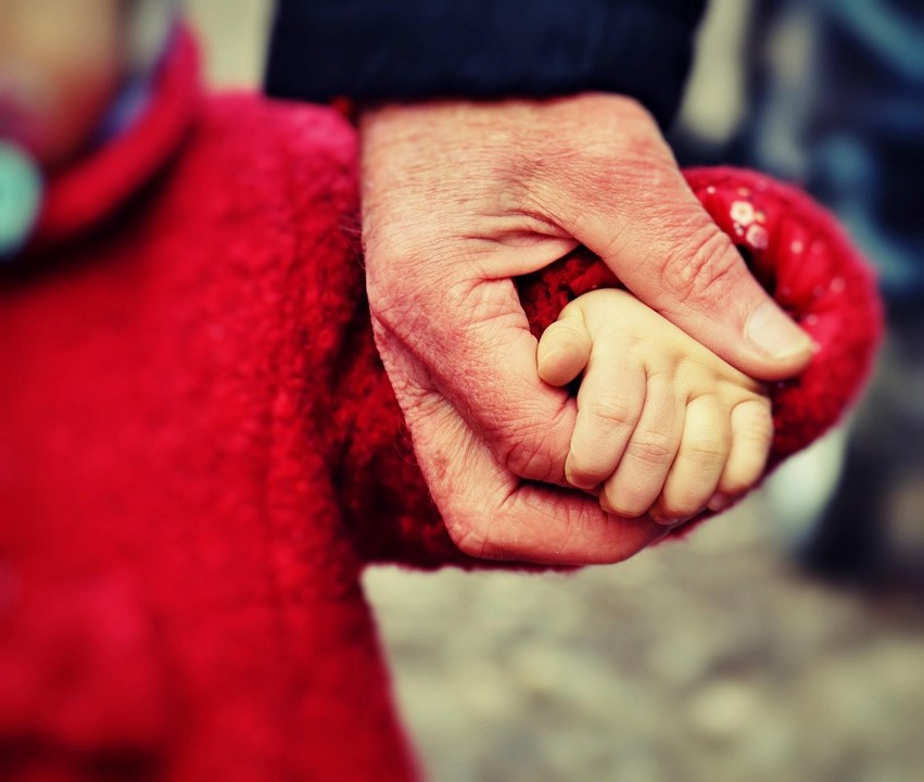 חמש תפקידים טבעיים לבת לוויית של אדלייד